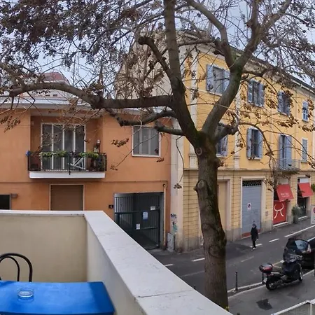 Casa Altaguardia Porta Romana Metro M3 Milan