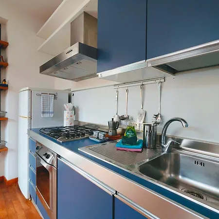 Appartamento Casa Altaguardia Porta Romana M3 *